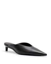 Kitten Heel