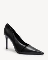 Scarpin Lapela