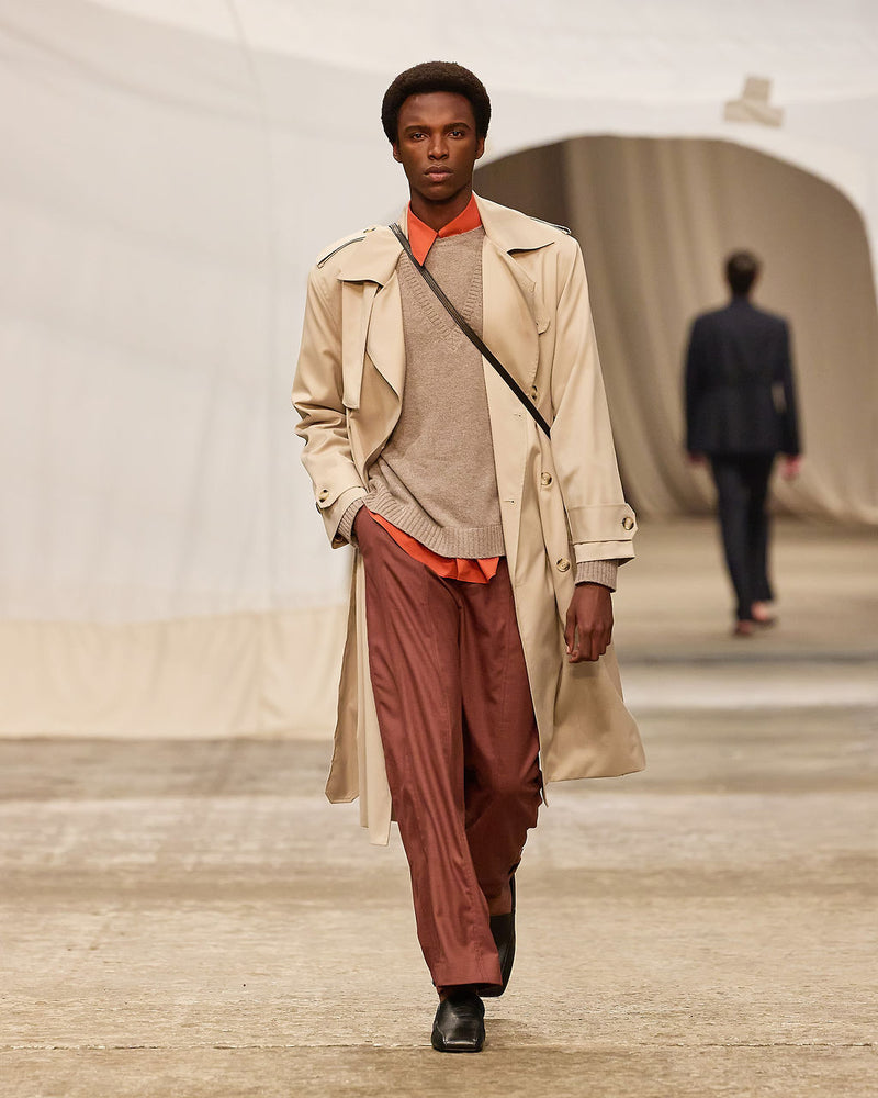 Look 16
